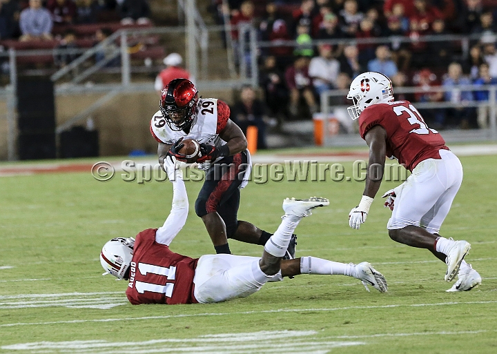 20180831SanDiegoatStanford-15.JPG - San Diego State running back Juwan Washington (29) catches a third quarter pass during an NCAA football game against the Stanford Cardinal in Stanford, Calif. on Friday, August 31, 2017. Stanford defeated San Diego State 31-10.